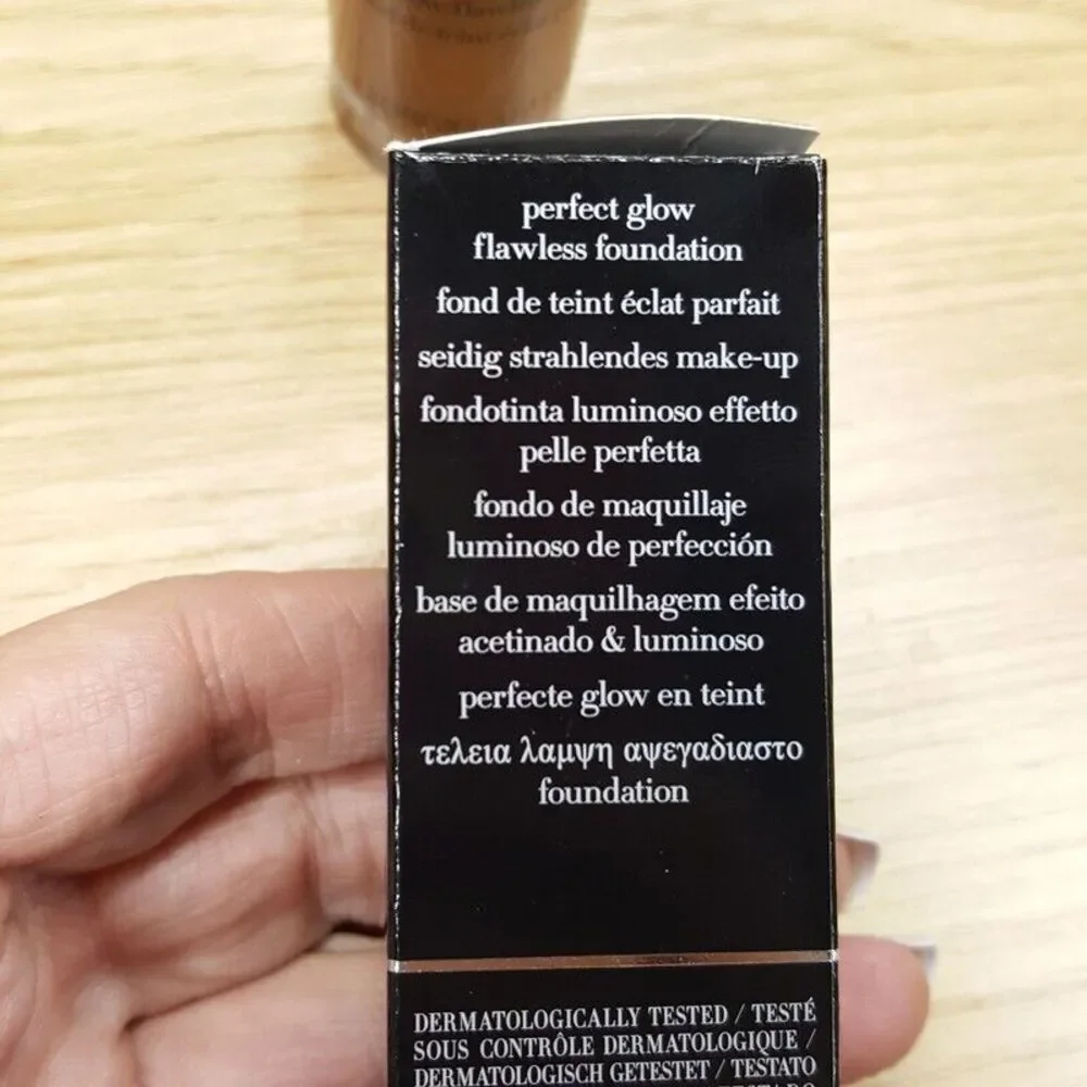 GIORGIO ARMANI # 14 Luminous Silk Perfect Glow Flawless Foundation .6oz